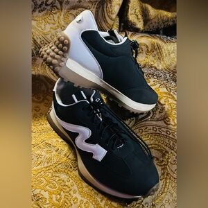 PROJECT CLOUD Women’s sneakers